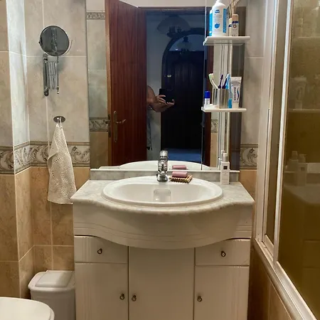 Comfortable 2 Bedroom In Lägenhet Fuzeta